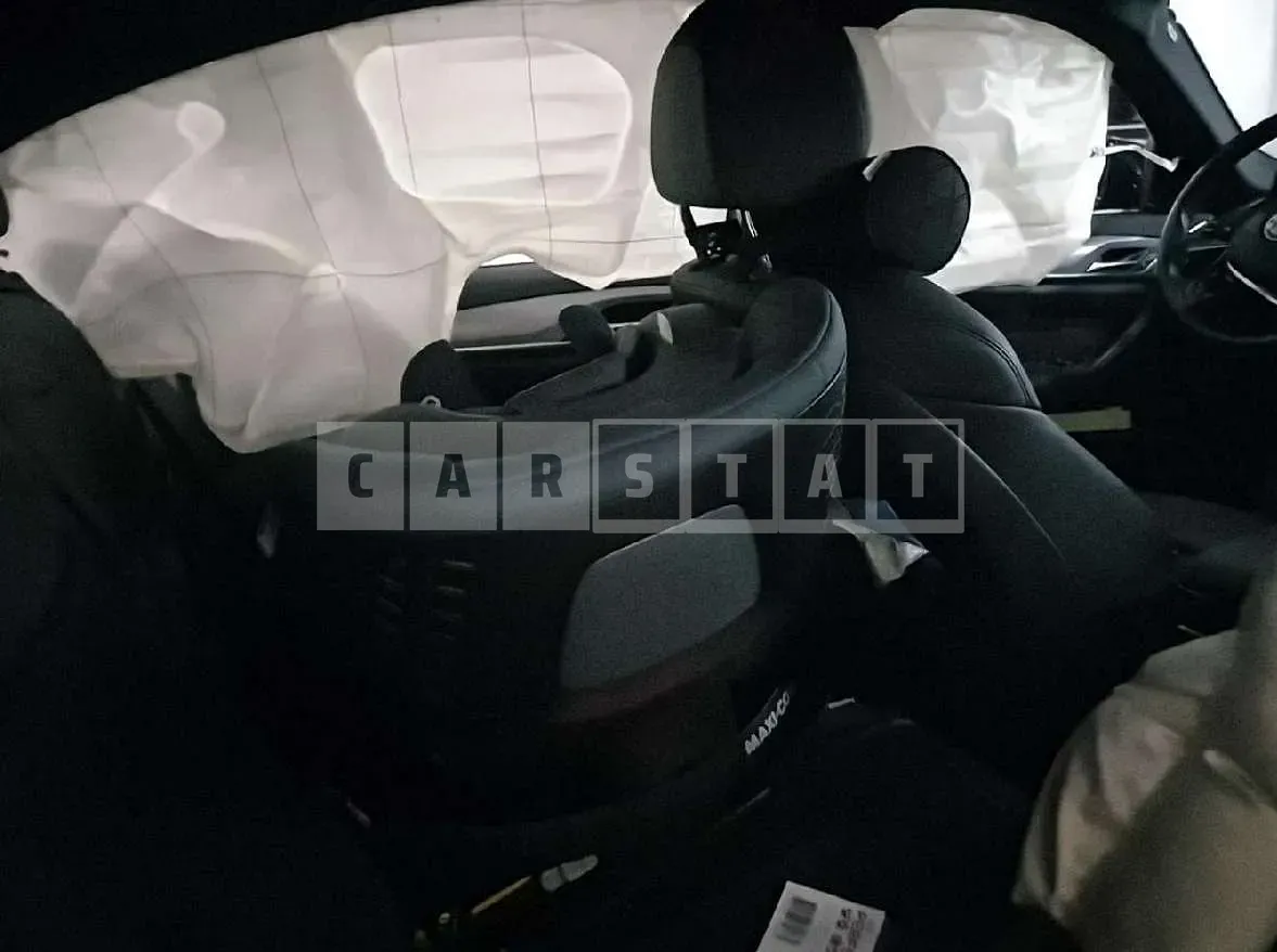 Photo 2 of 17: 2018 BMW 520d — Korean insurance auction