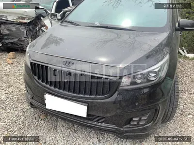 Photo 1 of 13: 2018 Kia Carnival High Limousine, VIN KNAME811BJS433207 — Korean insurance auction