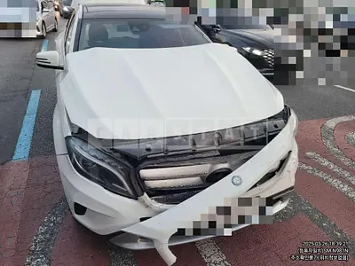 Photo 1 of 12: 2016 Mercedes-Benz GLA 200d — Korean insurance auction