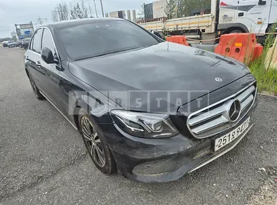 Photo 1 of 29: 2020 Mercedes-Benz E 300 — Korean insurance auction