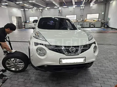 2016 Nissan /Juke