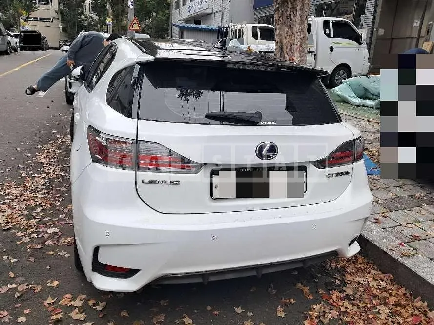 Photo 2 of 20: 2016 Lexus CT200h, VIN JTHKD5BH2H2281746 — Korean insurance auction