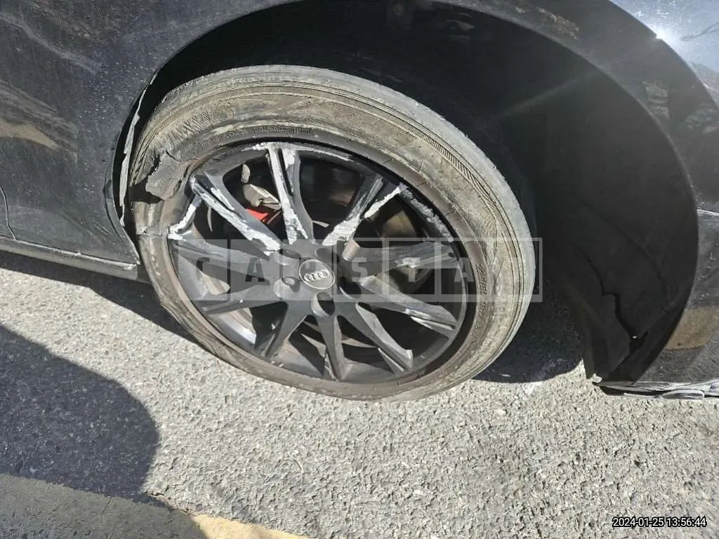 Photo 2 of 12: 2018 Audi A4 30 TDI, VIN WAUZZZF45JA172612 — Korean insurance auction