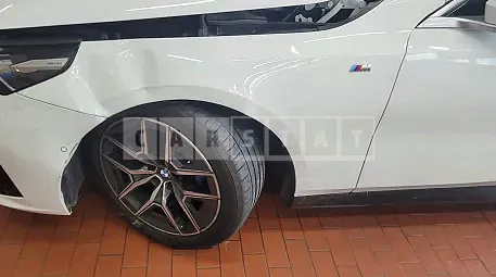Photo 2 of 50: 2024 BMW 520i — Korean insurance auction