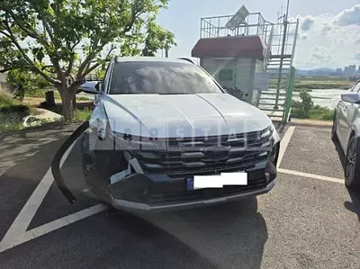 Photo 1 of 42: 2025 Hyundai Tucson — Korean insurance auction