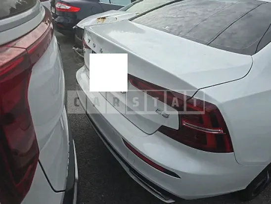 Photo 2 of 19: 2022 Volvo S60 B5 — Korean insurance auction