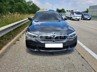 Photo 1 of 6: 2017 BMW 520d xDrive — Korean insurance auction