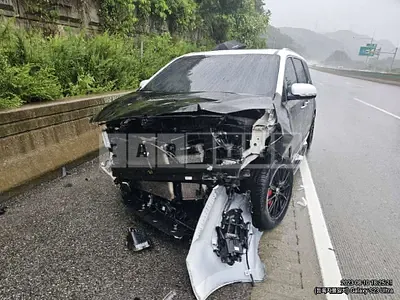 Photo 1 of 12: 2019 Kia Carnival, VIN KNAME81ABKS463482 — Korean insurance auction