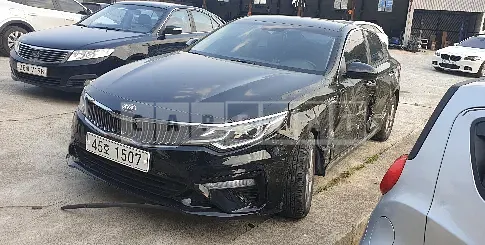 Photo 2 of 7: 2019 Kia K5, VIN KNAGS416BKA277046 — Korean insurance auction