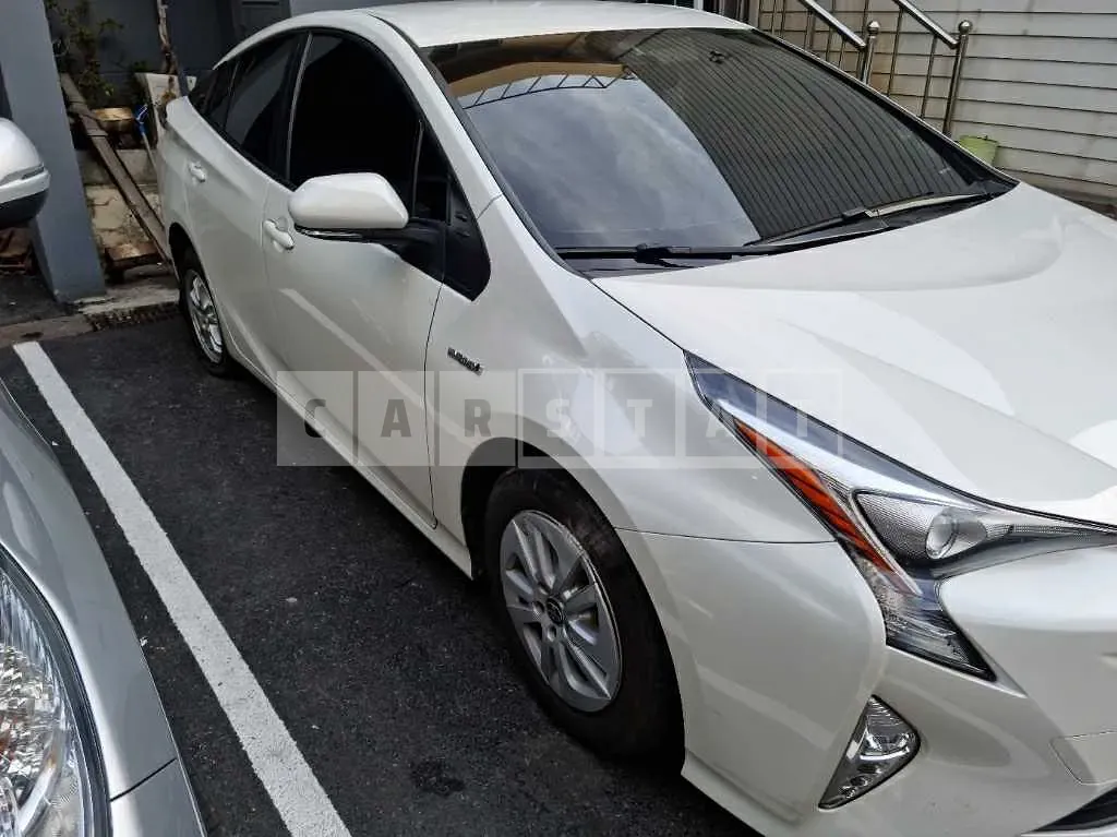 Photo 2 of 28: 2018 Toyota Prius, VIN JTDKBRFU1J3080555 — Korean insurance auction