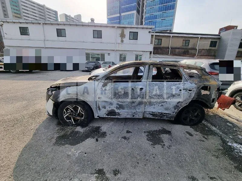Photo 2 of 15: 2021 Kia Sportage — Korean insurance auction
