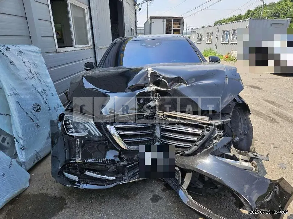 Photo 2 of 25: 2020 Mercedes-Benz S560 4Matic — Korean insurance auction