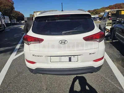 Photo 1 of 4: 2015 Hyundai Tucson TL — Korean insurance auction