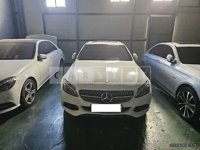 Photo 1 of 23: 2017 Mercedes-Benz C 220d — Korean insurance auction