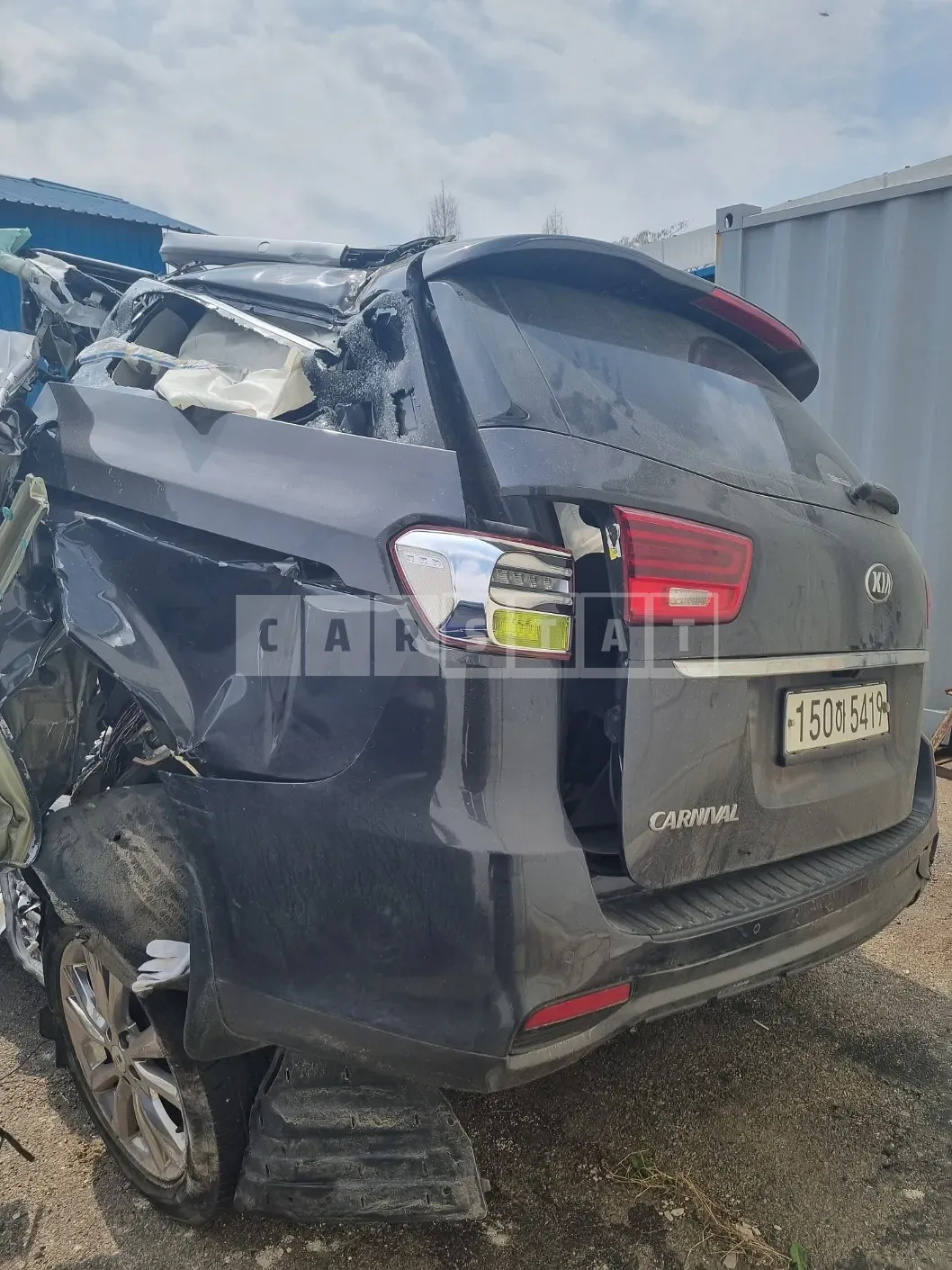 Photo 2 of 7: 2020 Kia Carnival, VIN KNAMC811BLS657374 — Korean insurance auction