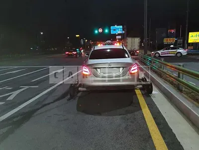 Photo 1 of 8: 2018 Mercedes-Benz C200 d, VIN WDDWF3HB9JR362699 — Korean insurance auction
