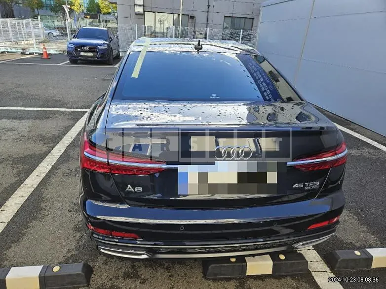 Photo 2 of 11: 2023 Audi A6 45 TFSI quattro — Korean insurance auction