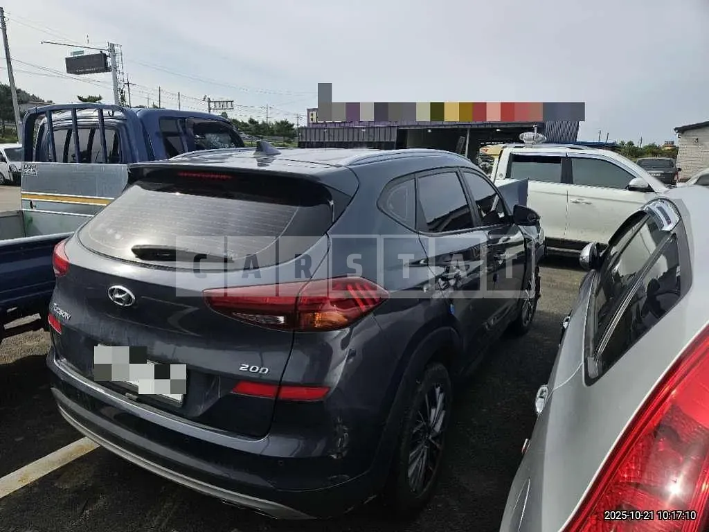Photo 2 of 8: 2019 Hyundai Tucson TL — Korean insurance auction