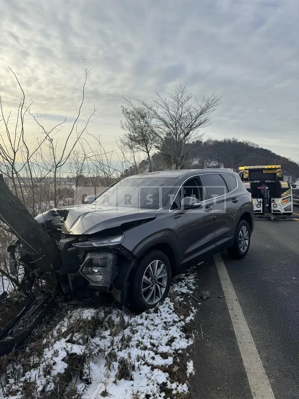 Photo 2 of 11: 2019 Hyundai Santa Fe, VIN KMHS281BBKU024186 — Korean insurance auction