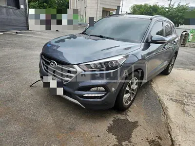 Photo 1 of 28: 2017 Hyundai Tucson TL 2.0, VIN KMHJ381ABJU533564 — Korean insurance auction