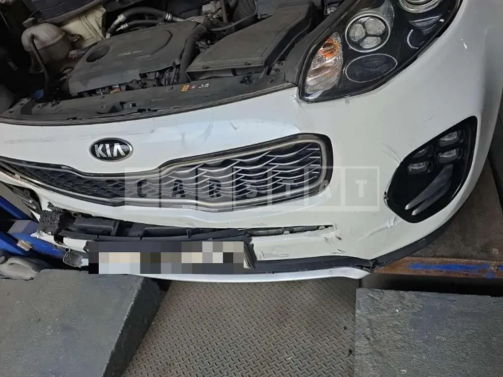 Photo 2 of 21: 2016 Kia Sportage — Korean insurance auction