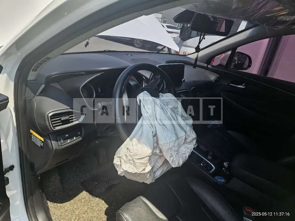 Photo 2 of 24: 2019 Hyundai Santa Fe TM — Korean insurance auction