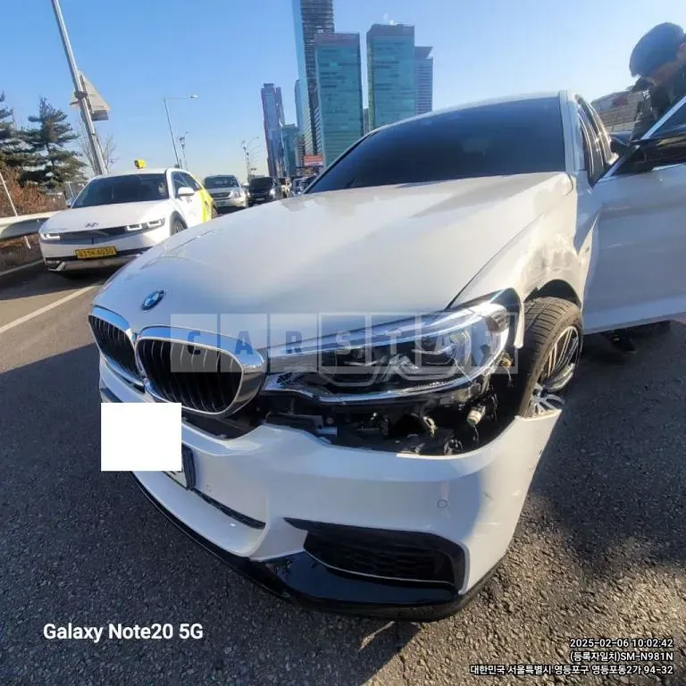 Photo 2 of 40: 2018 BMW 520d — Korean insurance auction