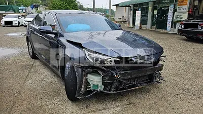Photo 1 of 8: 2015 Kia K5, VIN KNAGN418BFA590741 — Korean insurance auction