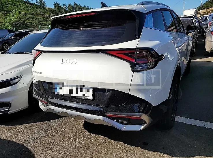 Photo 2 of 10: 2022 Kia Sportage, VIN KNAPV81BGNK006432 — Korean insurance auction