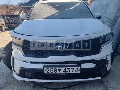 Photo 1 of 15: 2021 Kia Sorento, VIN KNARL81BGMA022582 — Korean insurance auction