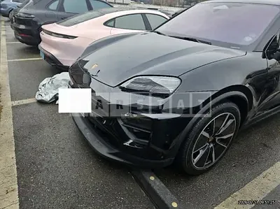 Photo 1 of 50: 2025 Porsche Macan 4S — Korean insurance auction