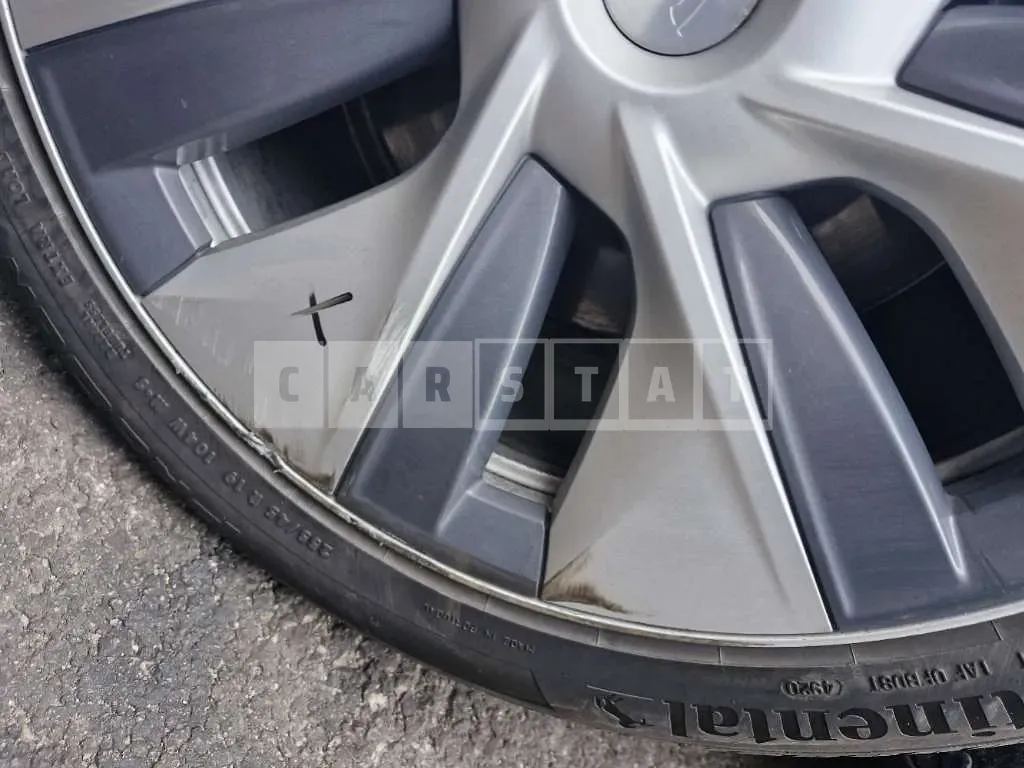 Photo 2 of 2: 2021 Tesla (parts) Model Y Long Range Wheels — Korean insurance auction