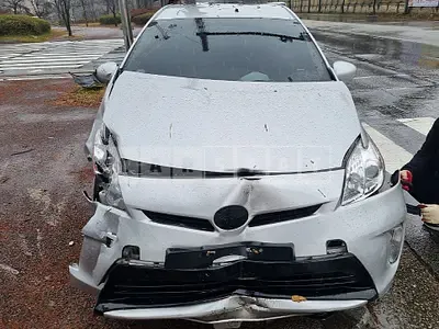 Photo 1 of 9: 2015 Toyota Prius — Korean insurance auction