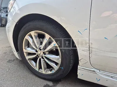 Photo 1 of 3: 2019 Kia (parts) Carnival High Limousine Wheel — Korean insurance auction