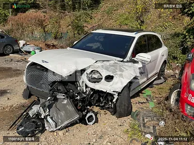 2023 Bentley Bentayga V8