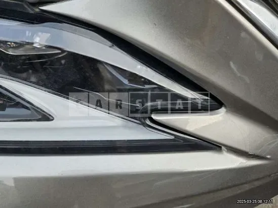 Photo 2 of 20: 2019 Lexus ES300h — Korean insurance auction