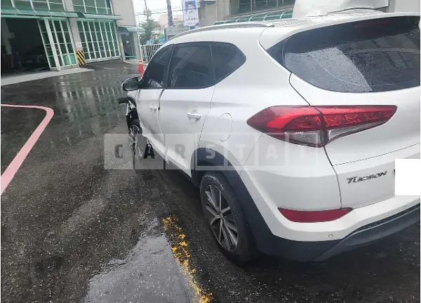 Photo 2 of 16: 2016 Hyundai Tucson — Korean insurance auction