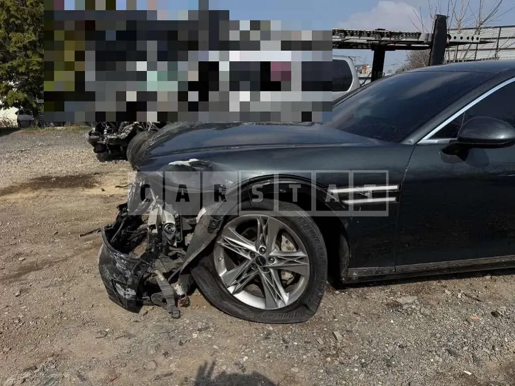 Photo 2 of 11: 2022 Genesis G90 3.8 — Korean insurance auction