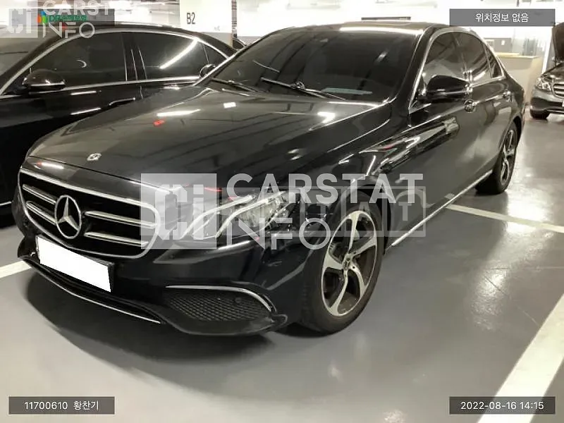 Photo 2 of 15: 2019 Mercedes-Benz E250, VIN WDDZF4FB1LA742630 — Korean insurance auction