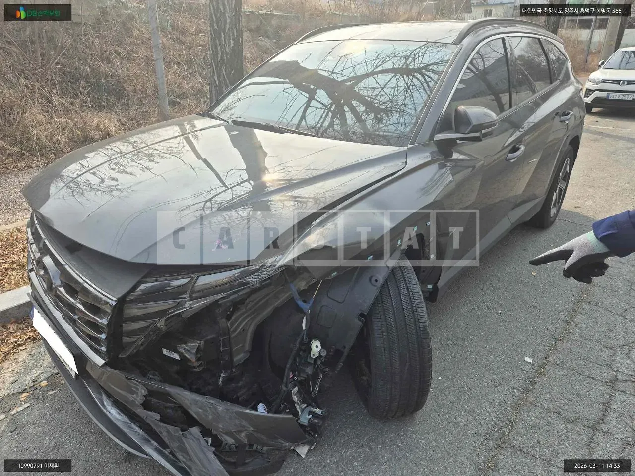 Photo 2 of 14: 2021 Hyundai Tucson, VIN KMHJE81BGNU081241 — Korean insurance auction