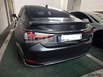 2025 Toyota LEXUS ES300h