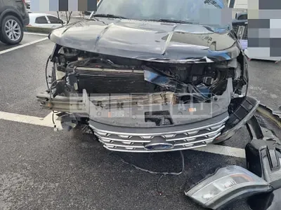 Photo 1 of 5: 2016 Ford Explorer — Korean insurance auction