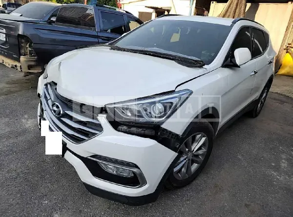 Photo 2 of 6: 2017 Hyundai Santa Fe — Korean insurance auction