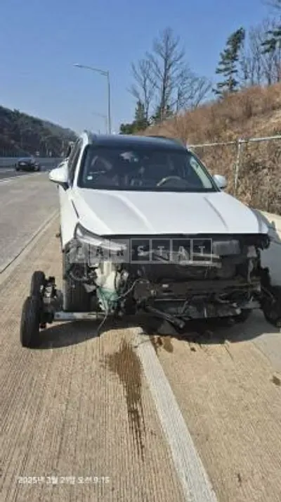 Photo 1 of 5: 2019 Hyundai Santa Fe — Korean insurance auction