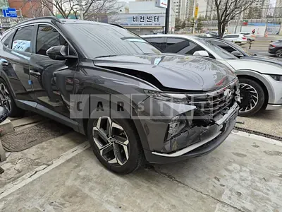 Photo 1 of 17: 2021 Hyundai Tucson, VIN KMHJC81BGMU067547 — Korean insurance auction