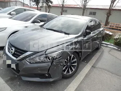 Photo 1 of 31: 2017 Nissan Altima 2.5, VIN 1N4AL3AP3HC154727 — Korean insurance auction