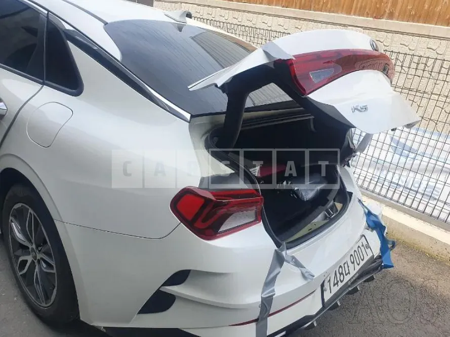 Photo 2 of 18: 2020 Kia K5, VIN KNAG341JBLA002954 — Korean insurance auction