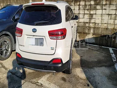 Photo 1 of 23: 2015 Kia Sorento 2.2 (4WD) — Korean insurance auction