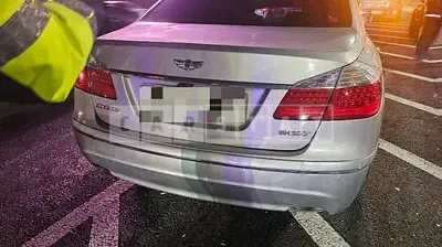 Photo 1 of 6: 2018 Genesis Grand — Korean insurance auction