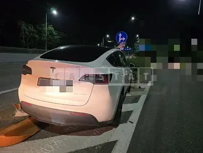 Photo 1 of 10: 2022 Tesla Model Y Long Range — Korean insurance auction